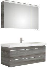Moderner Badblock mit grauem Holzfinish, bestehend aus einem Waschtisch mit zwei Schubladen und einem darüber hängenden Spiegelschrank. Frontalansicht.