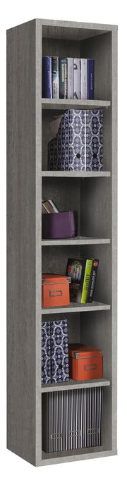 Hohes, schmales Regal mit fünf Fächern, gefüllt mit Büchern, Ordnern und Boxen, aus grauem Holz, seitliche Perspektive.