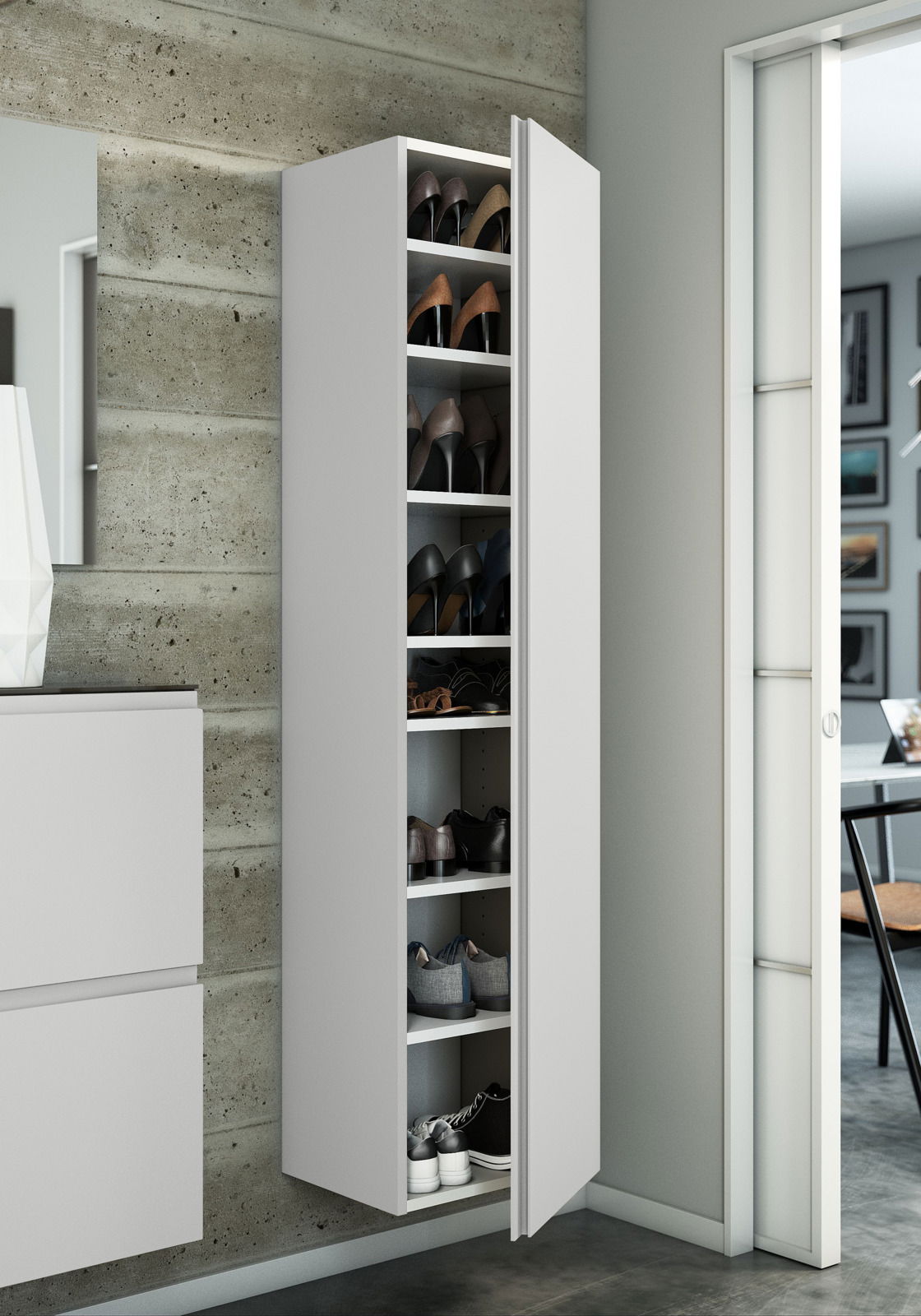 Moderano Hänge-Garderobenschrank LECCO Moderner weißer Hänge-Garderobenschrank mit mehreren Fächern, gefüllt mit Schuhen, aus seitlicher Perspektive betrachtet.