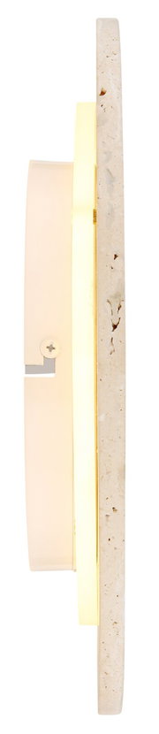 Seitliche Ansicht einer runden LED-Wandleuchte mit warmweißem Licht, opalem Diffusor und goldfarbenem Rand auf einer beigefarbenen Natursteinplatte vor weißem Hintergrund