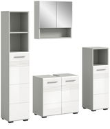 Moderne Badkombination bestehend aus einem hohen Schrank, einem Spiegelschrank, einem Waschbeckenunterschrank und einem kleinen Schrank, alle in weißem Hochglanz mit grauen Akzenten, frontal betrachtet.