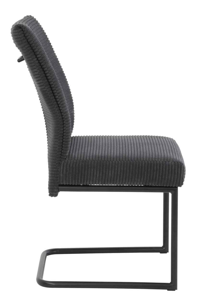 Zijaanzicht van een moderne schommelstoel met een grijze, geribbelde stoffen bekleding en een zwart metalen frame.