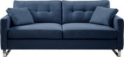 Blaues 2-Sitzer-Stoffsofa mit gesteppter Rückenlehne, zwei Kissen und Metallfüßen, Frontansicht.