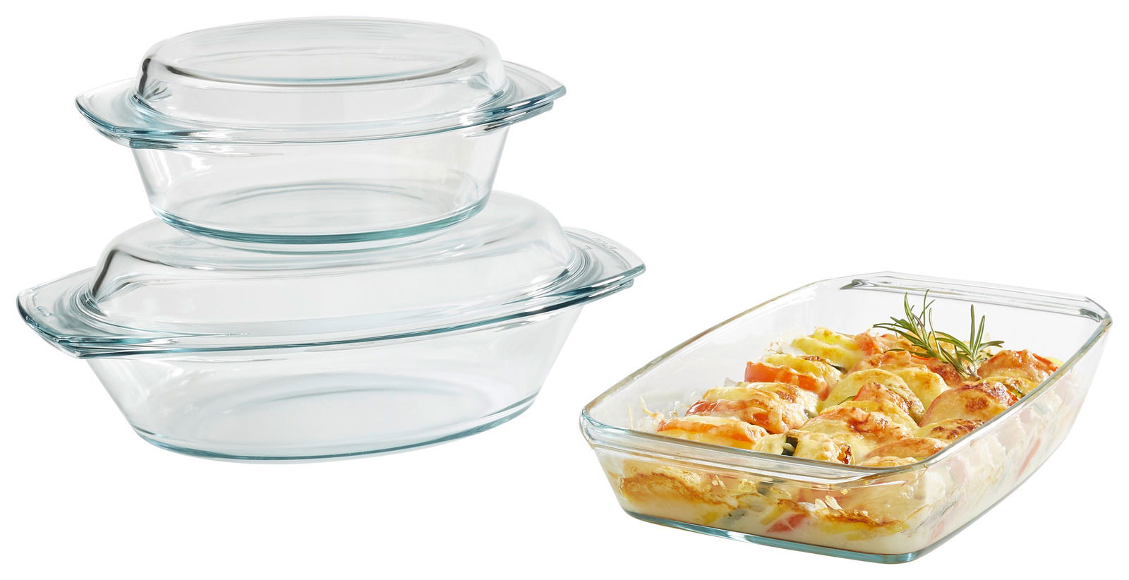 Zwei gestapelte Glasschüsseln mit Deckeln und eine rechteckige Auflaufform mit gebackenem Gemüse, seitliche Perspektive