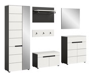 Modernes Garderoben-Set in Weiß und Anthrazit mit hohem Schrank, Kommode, Schuhbank, Wandgarderobe mit Ablage und Spiegel, dargestellt in Frontansicht mit leichter Perspektive (3/4-Ansicht) auf weißem Hintergrund.