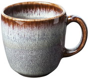 Nahaufnahme einer beige-braunen Kaffeetasse Lave mit 190ml Fassungsvermögen, seitliche Perspektive.