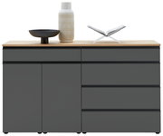 Modernes Sideboard in dunklem Grau mit Holzplatte, dekoriert mit einer Vase, einer Schale und einem offenen Buch, Frontalansicht.