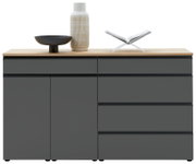 Modernes Sideboard in dunklem Grau mit Holzplatte, dekoriert mit einer Vase, einer Schale und einem offenen Buch, Frontalansicht.