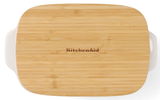 Aufsicht auf eine Auflaufform mit Deckel aus Holz, Marke KitchenAid, 26 cm
