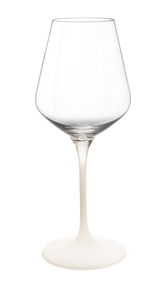 Weißweinglas aus einem Set von vier, seitliche Ansicht