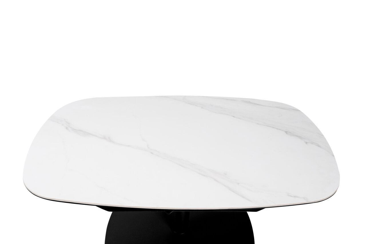 Moderner Couchtisch mit weißer Marmoroptik, quadratische Tischplatte, Ansicht von oben.