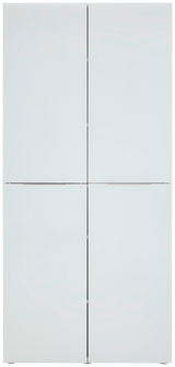 Frontansicht eines weißen Mehrzweckschranks mit vier Türen.