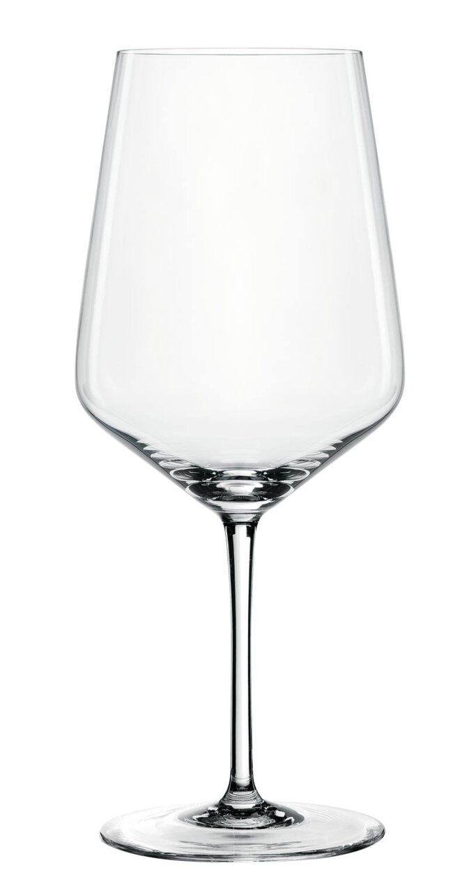 Elegantes Rotweinglas aus klarem Glas, frontal abgebildet.