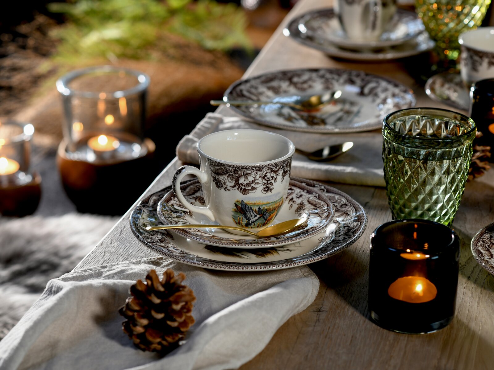 creaTable Haydon Grove Bunt, Kaffeeserv HAYDON GROVE