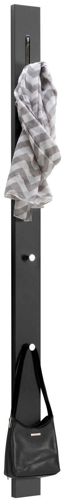 Moderano Garderobenpaneel LECCO PLUS Garderobenpaneel in schwarzer Farbe mit Haken, von vorne gesehen, mit einem Schal und einer Handtasche behängt.