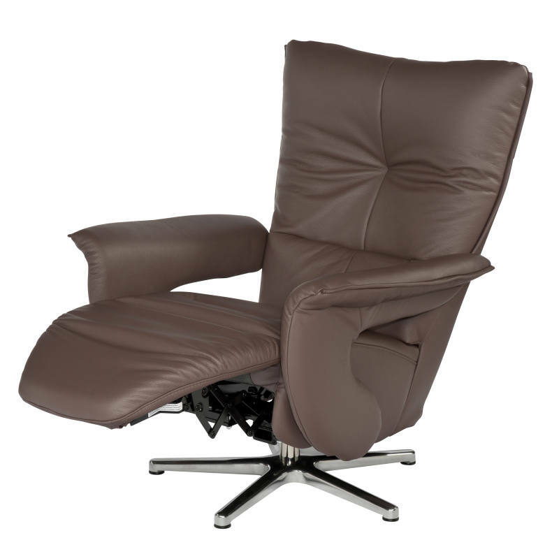 Brauner Fernsehsessel mit verstellbarer Fußstütze und drehbarem Metallfuß, seitliche Perspektive