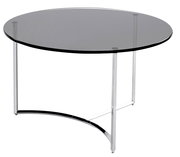 Runder Couchtisch mit schwarzer Glasplatte und silbernem Metallgestell, seitliche Perspektive