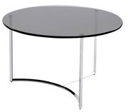 Runder Couchtisch mit schwarzer Glasplatte und silbernem Metallgestell, seitliche Perspektive