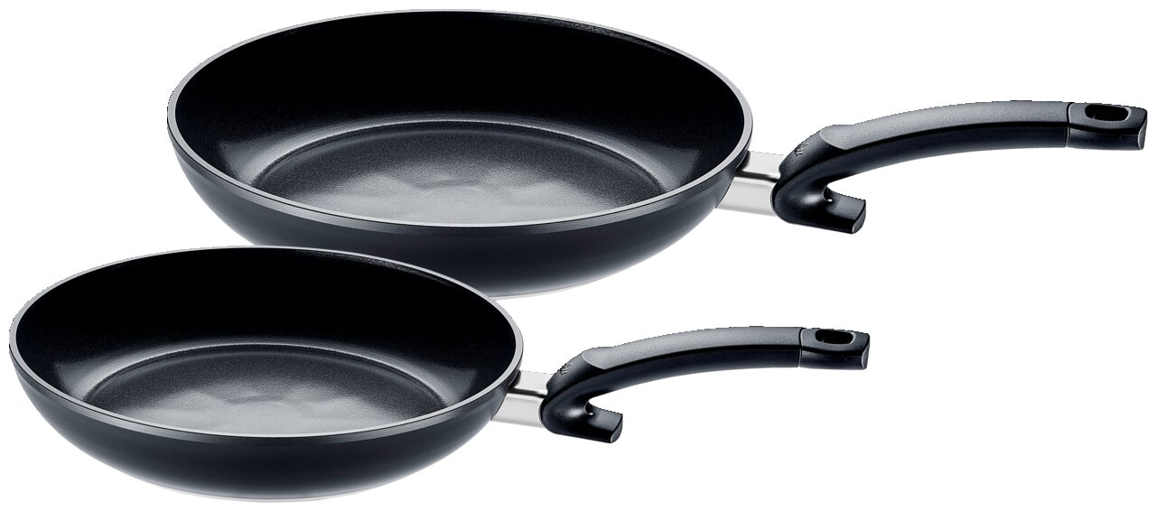 Fissler Pfannenset CERATAL CLASSIC Zwei schwarze Pfannen aus dem Pfannenset Classic Plus Black, seitliche Perspektive