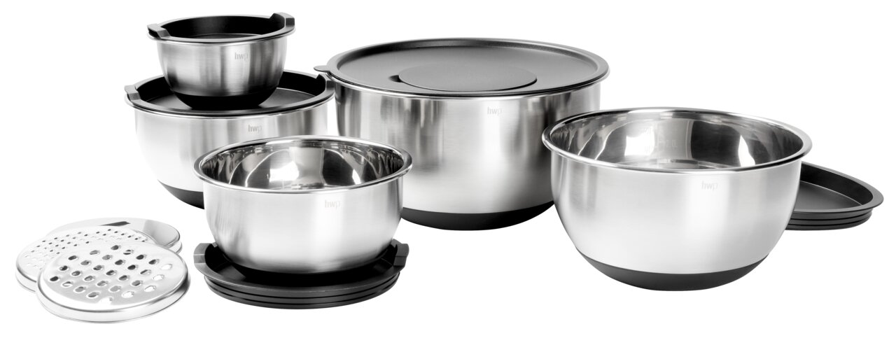 Rührschüssel-Set aus Edelstahl, 8-teilig, mit verschiedenen Größen und Deckeln, seitliche Perspektive.