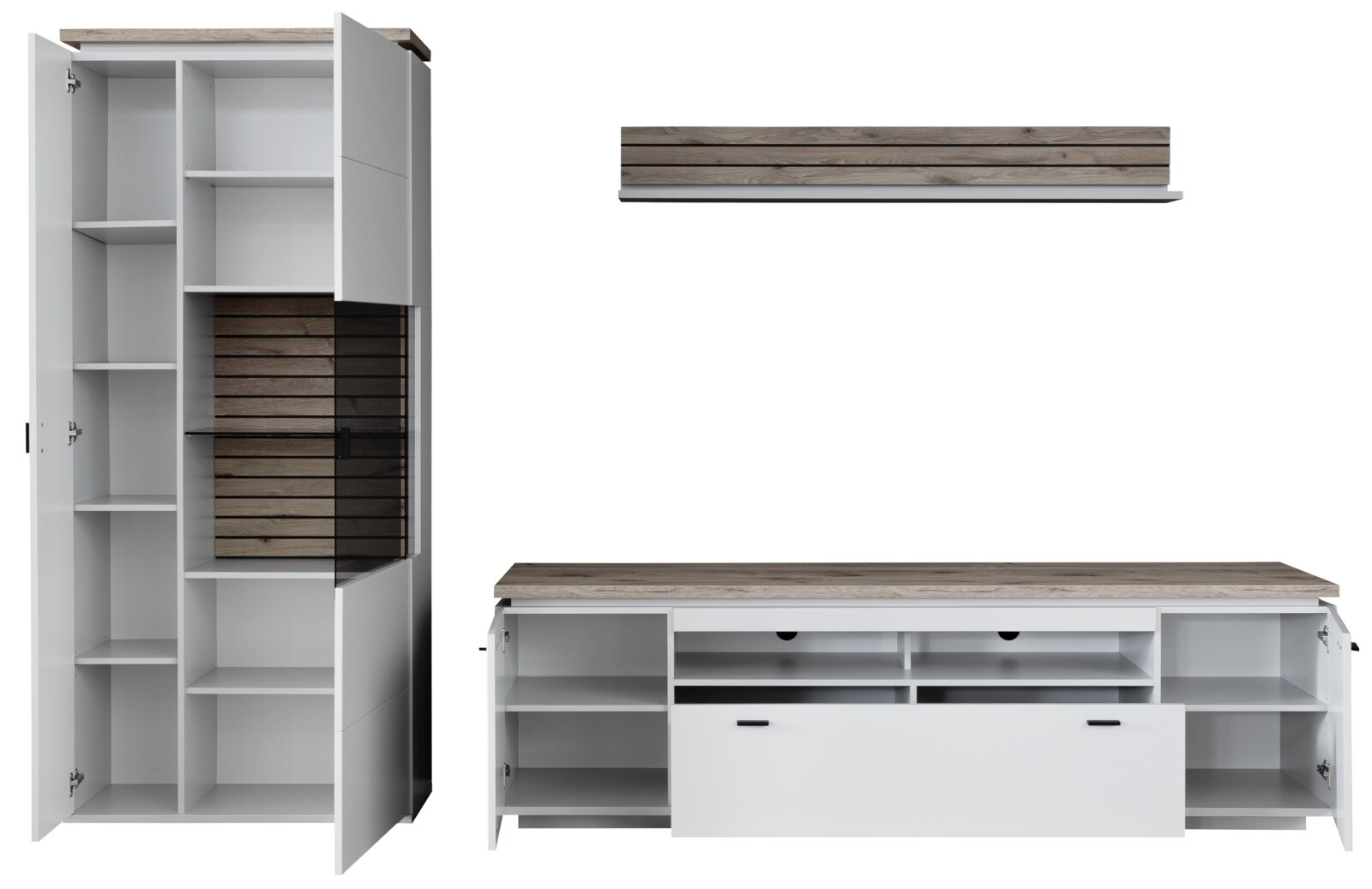 Modernes weißes Möbel-Set mit Holzoptik-Oberflächen: hoher Schrank und Lowboard mit offenen Türen und sichtbaren Fächern/Schubladen, frontal aus leicht seitlicher Perspektive vor weißem Hintergrund