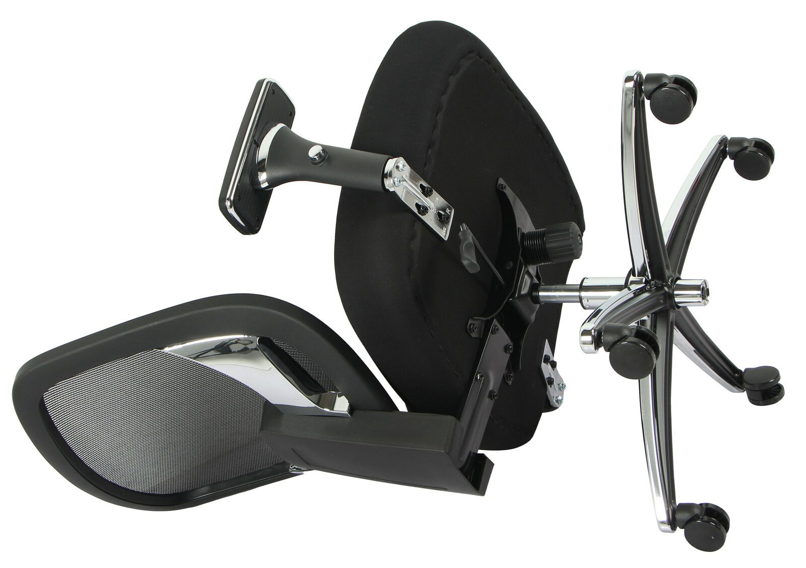 Chefsessel in Einzelteilen, seitliche Perspektive mit Fokus auf Rollen und Armlehne