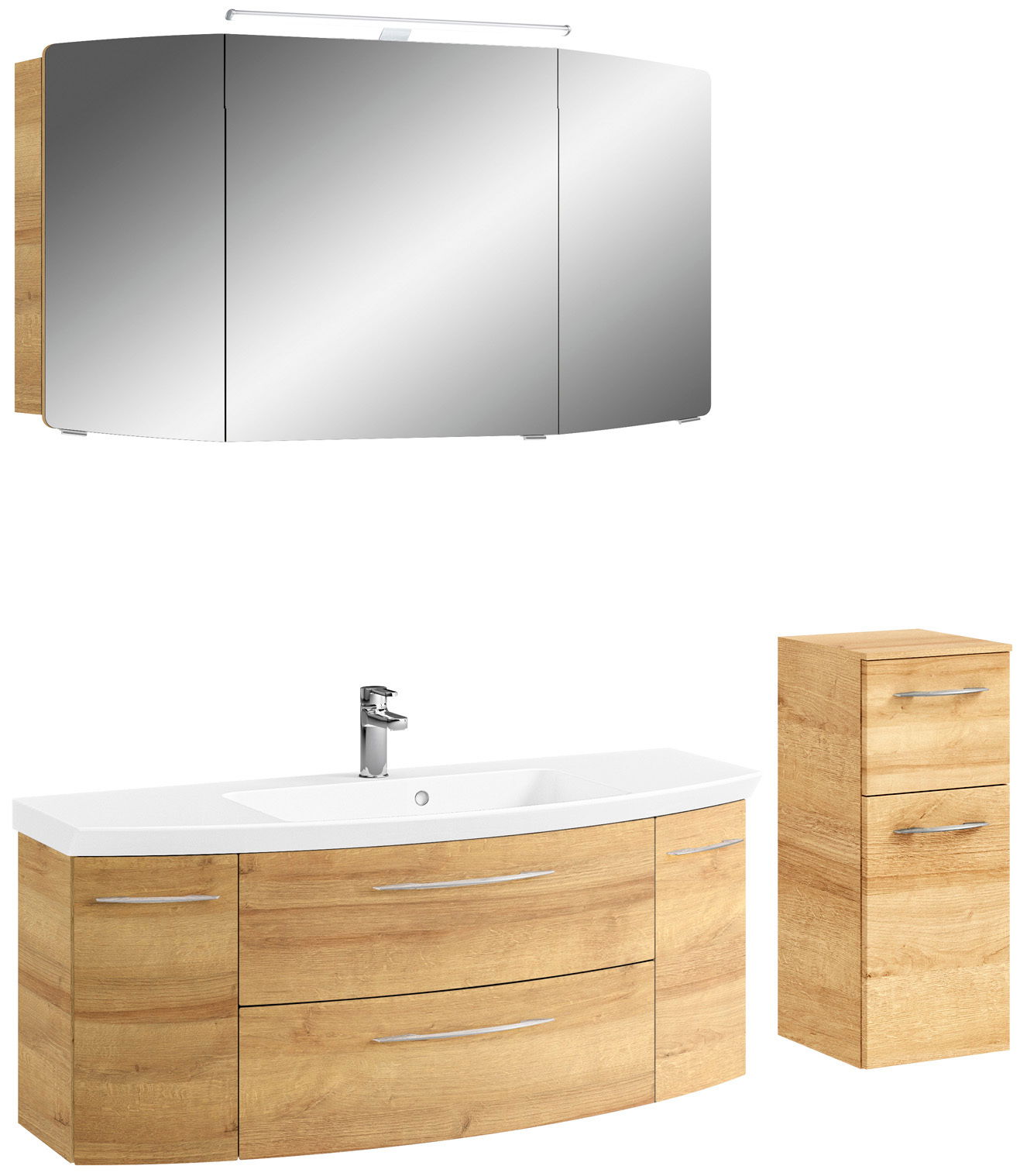 Badezimmerkombination mit Holzoptik, bestehend aus einem großen Spiegelschrank, einem Waschtisch mit Waschbecken und einem hohen Schrank, frontal betrachtet.