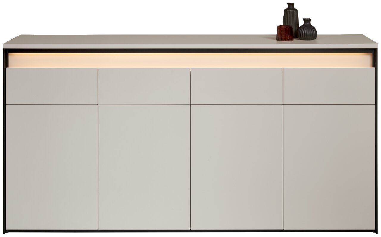 Vooraanzicht van een modern XL-dressoir met minimalistische lijnen en ingebouwde verlichting, versierd met vazen.