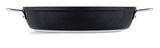 Schwarze Servierpfanne mit zwei silbernen Griffen, Seitenansicht