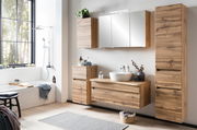 Moderner Badezimmer-Unterschrank aus Holz in einer stilvollen Badezimmerumgebung, frontal betrachtet.