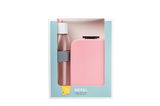 Frontale Ansicht eines 2-teiligen Lunch-Sets in nordic pink, bestehend aus einer Trinkflasche und einer Brotdose, verpackt in einer Box.