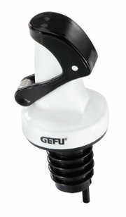 Weißer und schwarzer Ausgießer AUTOMATICO von GEFU, seitliche Perspektive