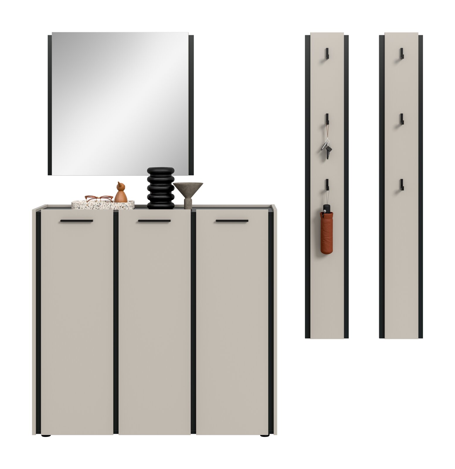 Modernes Flurmöbel-Set mit drei beigefarbenen Schuhschrank-Elementen und großem Wandspiegel, dazu zwei schmale Garderobenpaneele mit Haken für Schlüssel und Schirm; Ansicht von vorn (Frontansicht) vor weißem Hintergrund