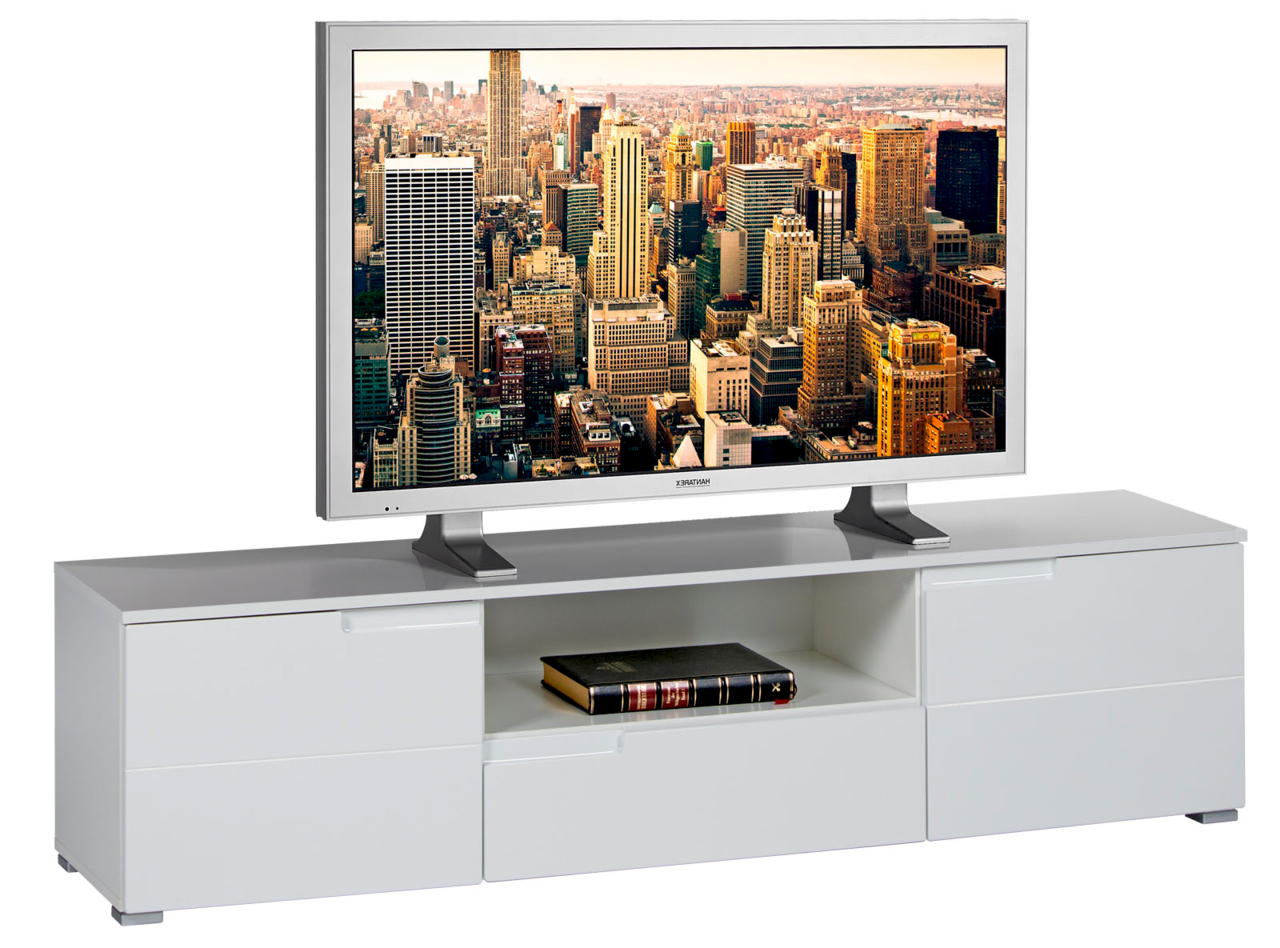 Weißes TV-Lowboard mit mehreren Schubladen und einem offenen Fach, frontal betrachtet.