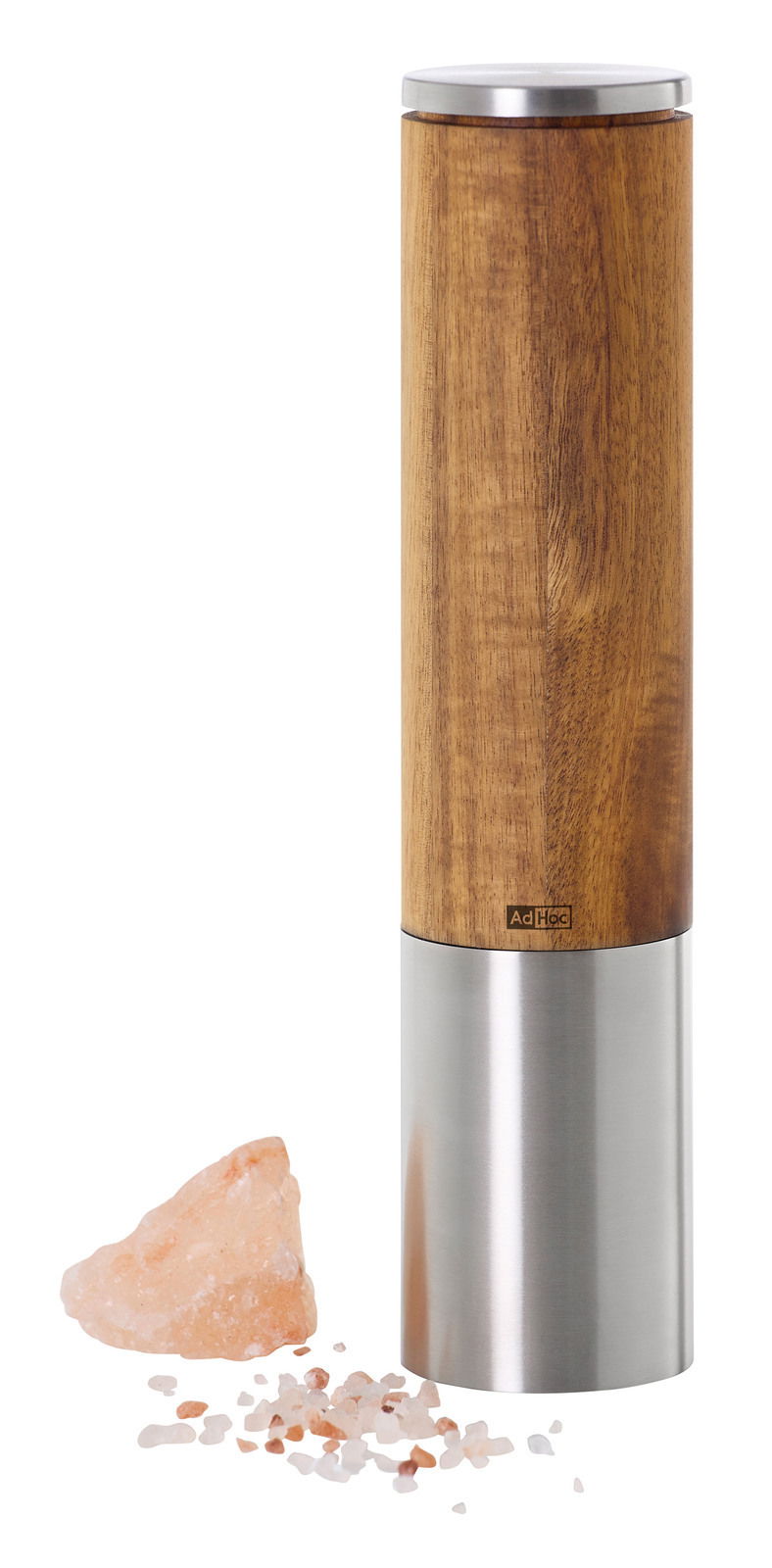 Elektrische Pfeffer- und Salzmühle aus Holz und Edelstahl, seitliche Ansicht mit rosa Salzstücken im Vordergrund.