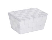 Weißer Badkorb mit Deckel in geflochtener Optik, seitliche Perspektive