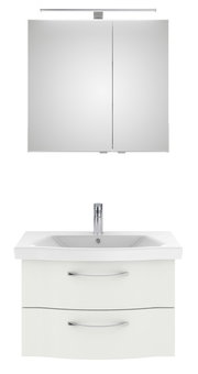 Frontale Ansicht eines modernen Badblocks mit Spiegelschrank und Waschbeckenunterschrank in Weiß, ausgestattet mit zwei Schubladen und einem Wasserhahn.