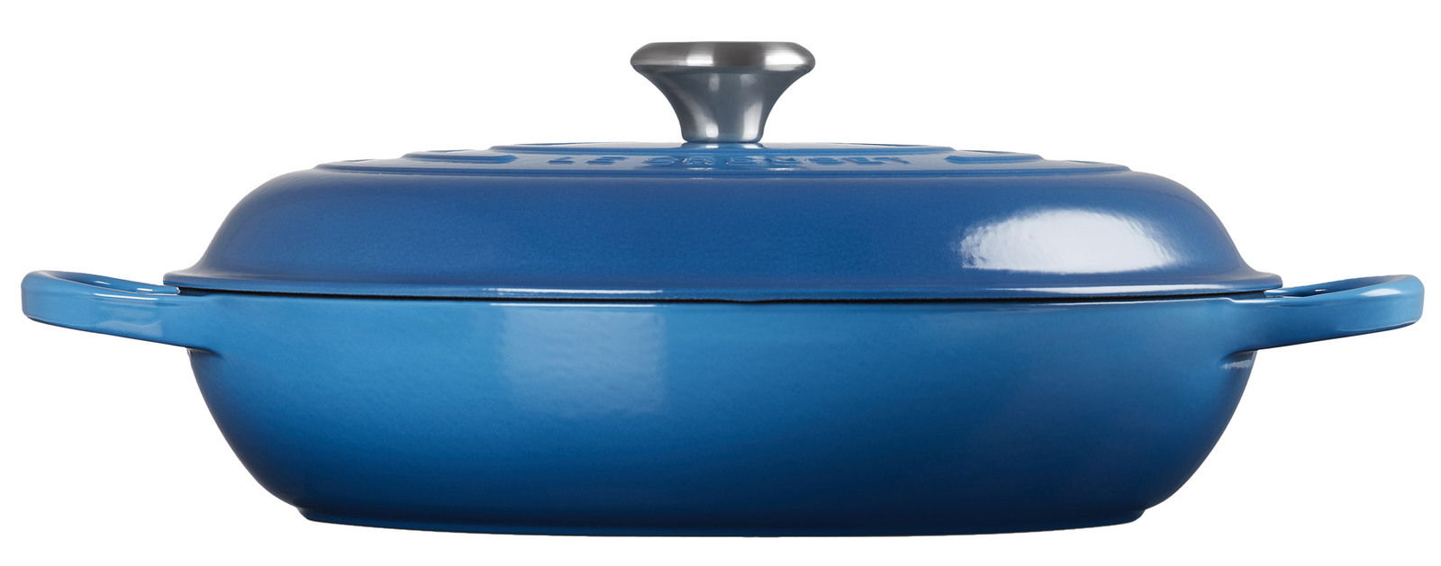 Blaue gusseiserne Bratpfanne mit Deckel, seitliche Perspektive