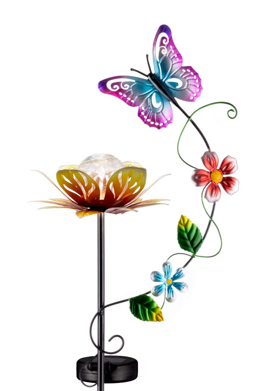 Kleurrijke zonne-lamp in de vorm van een bloem met een vlinder en decoratieve bloemblaadjes, zijaanzicht
