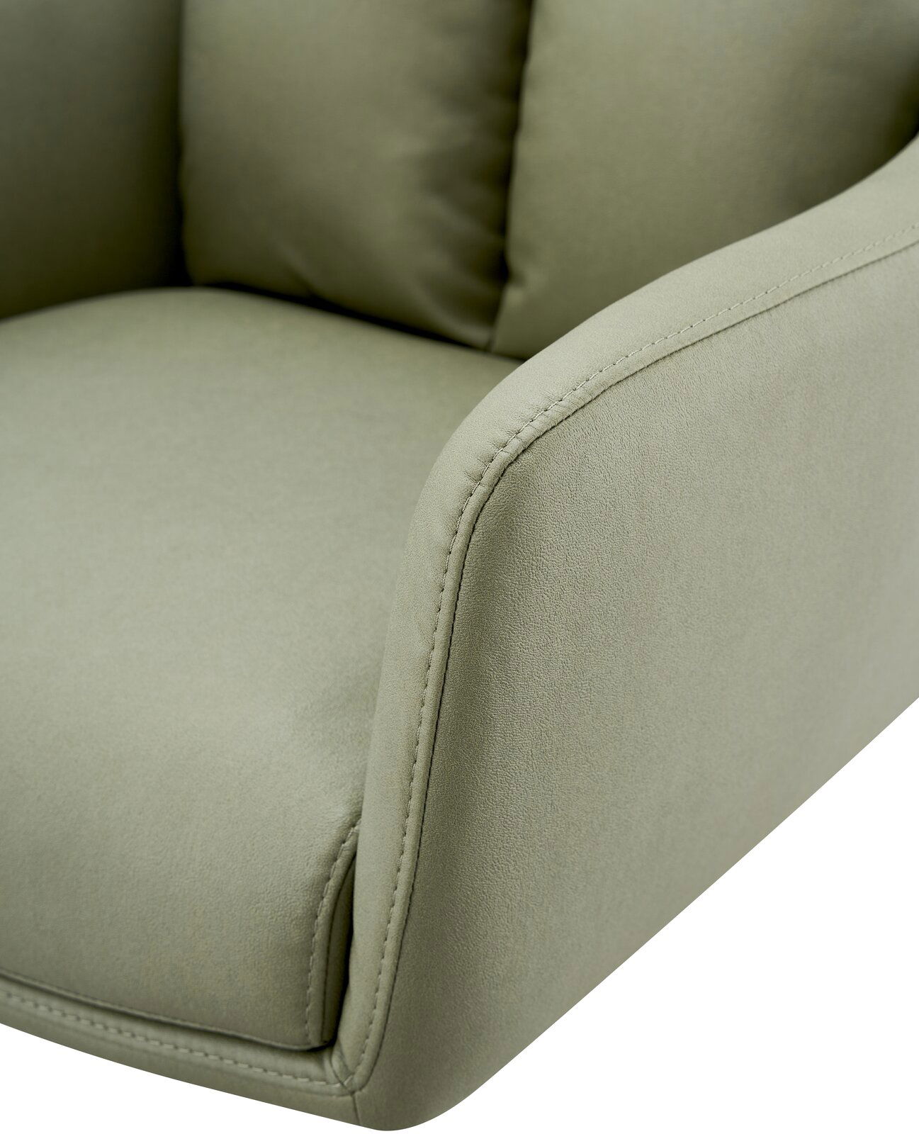 Novel Armlehnstuhl EMMA Nahaufnahme eines grünen Armlehnstuhls aus Stoff, Fokus auf die Armlehne und Sitzfläche, seitliche Perspektive