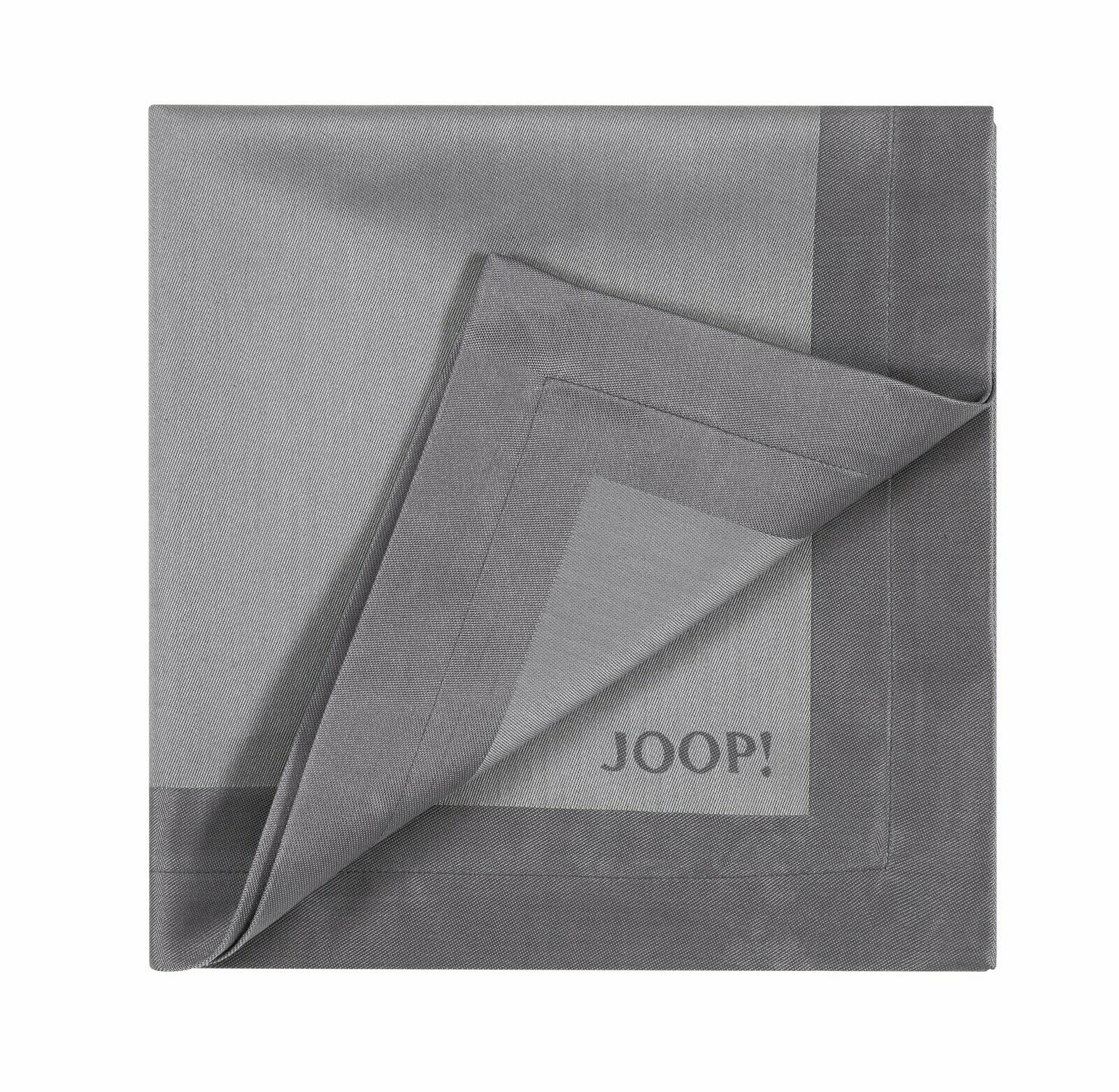 Graue Serviette mit umgeschlagener Ecke und 'JOOP!' Logo, Draufsicht
