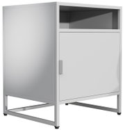 Weißer Metallschrank/Beistellschrank mit Tür, offenem Fach oben und Metallgestell, freigestellt auf weißem Hintergrund, Ansicht schräg von vorn links.