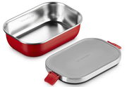 Rote Lunchbox aus Edelstahl mit abnehmbarem Deckel, perspektivisch von oben fotografiert.