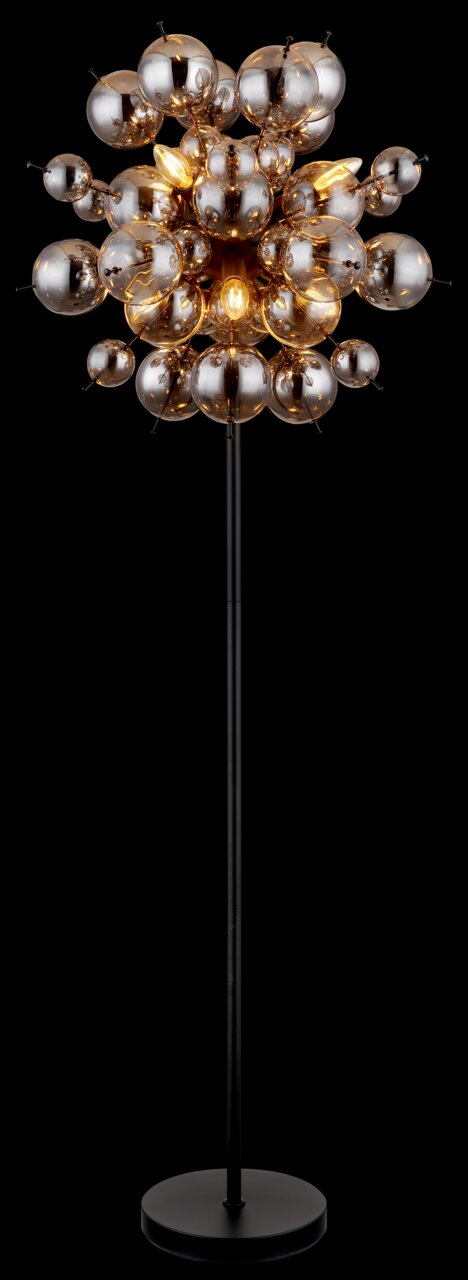 Moderne Stehleuchte mit kugelförmigen Glaselementen, frontal abgebildet.