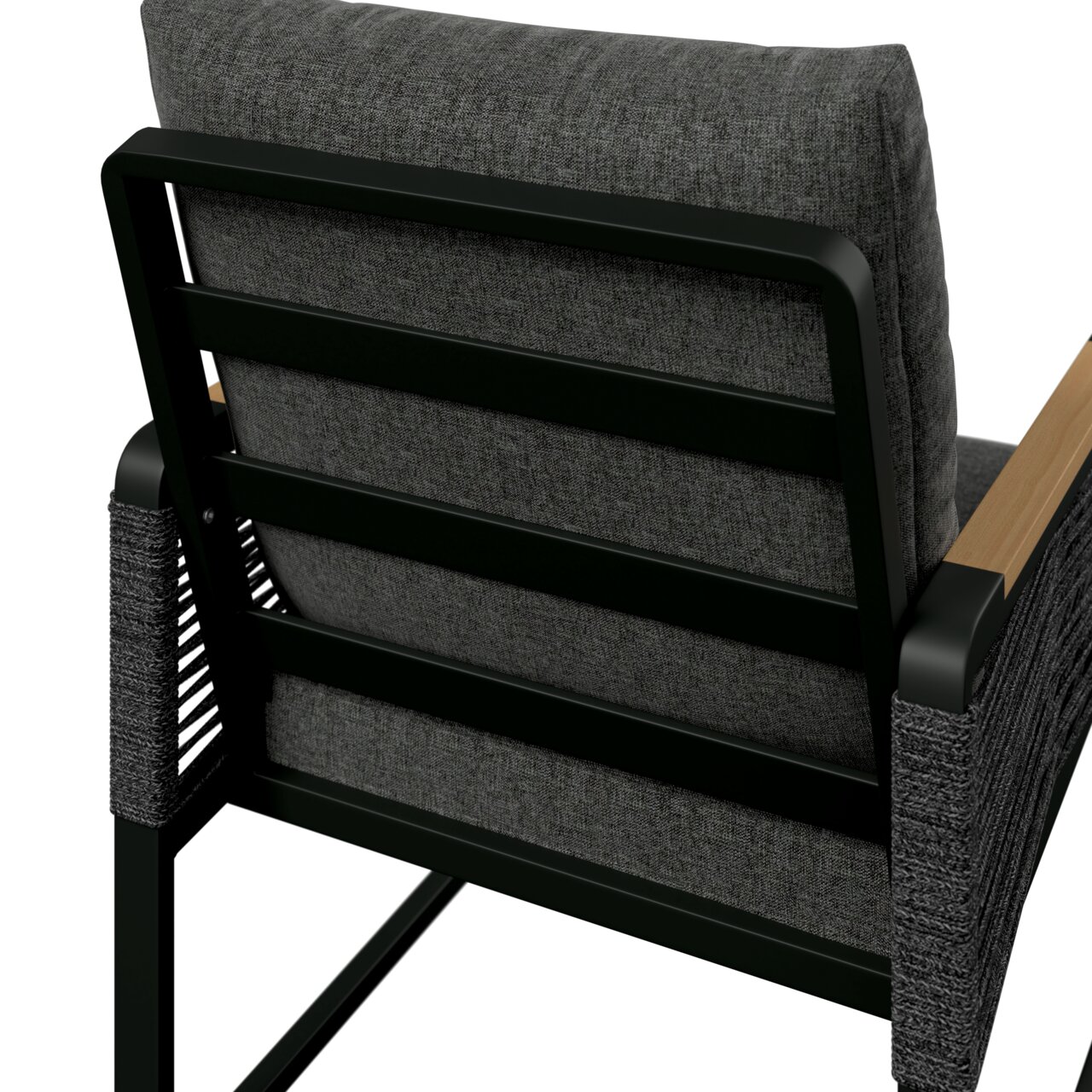 Achterkant van een moderne tuinstoel met een zwart metalen frame en grijze bekleding.