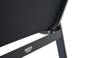 Rückansicht eines schwarzen Comfort Plus Stapelsessels von Siena Garden mit stabilem Metallrahmen.