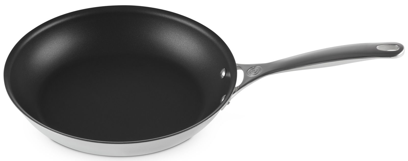 Pfanne aus der Vogelperspektive mit schwarzer Antihaftbeschichtung und ergonomischem Griff.