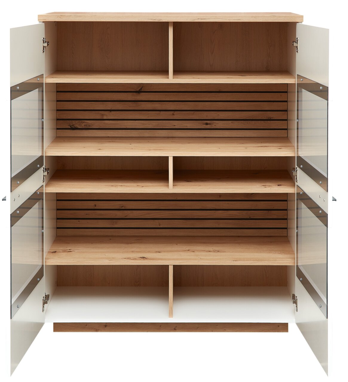 Offenes Highboard aus Holz mit Glastüren, frontal betrachtet, zeigt mehrere Regalfächer und eine Rückwand mit horizontalen Holzleisten.