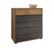 Schubkastenkommode aus Holz mit vier dunklen Schubladen und einer hellen oberen Schublade, seitliche Perspektive