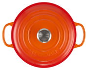 Runder Bräter 28cm in Ofenrot von oben mit zwei Griffen